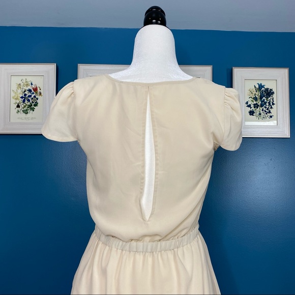 Pins & Needles Cream Tulip Sleeve Mini Dress S - Picture 9 of 13
